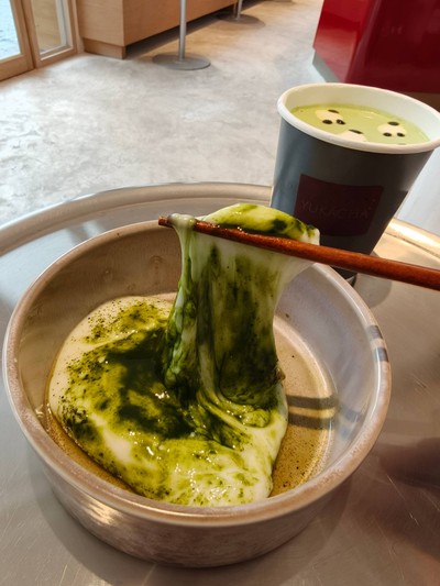 Coconut Milk Mochi (Matcha)