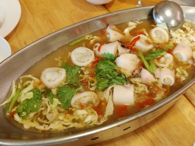 อาหาร หรือ เครื่องดื่ม