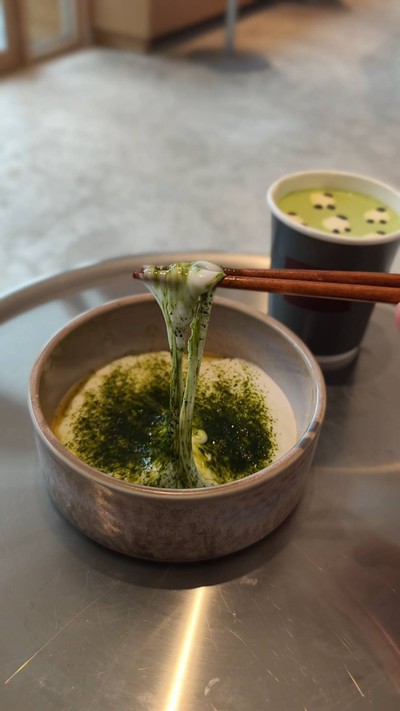 Coconut Milk Mochi (Matcha)