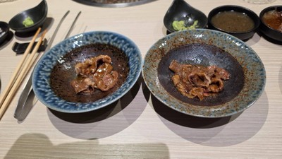 เนื้อย่างสุกี้คลุกไข่