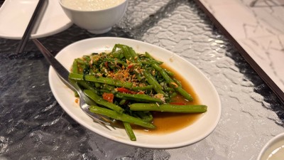 ผัดผักบุ้งไฟแดง