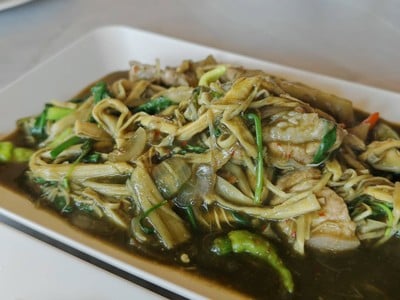 อาหาร หรือ เครื่องดื่ม