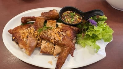 ไก่ย่างครึ่งตัว