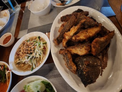 ปลานิลทอดน้ำปลา