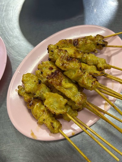 หมูสะเต๊ะ 15 ไม้