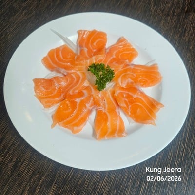 Salmon Sashimi
