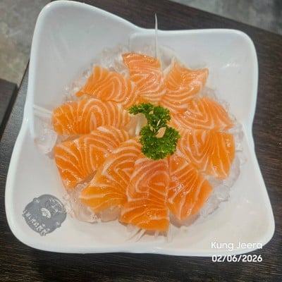 Salmon Sashimi