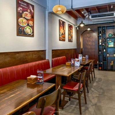 “คำแพง” ร้านอาหารอีสานมู้ดดีย่านบรรทัดทอง