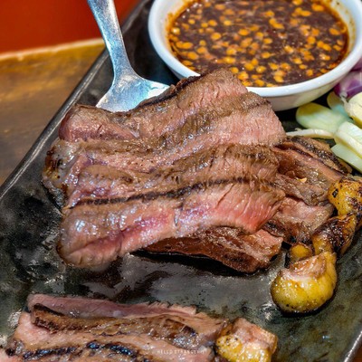 “คำแพง” ร้านอาหารอีสานมู้ดดีย่านบรรทัดทอง
