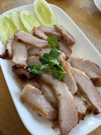 คอหมูย่าง