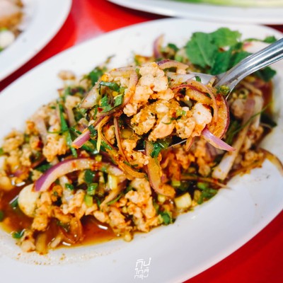 ส้มตำเจ๊แอนทองหล่อ อร่อยสุดคุ้ม 10 เมนู แค่แบงค์พันใบเดียววว