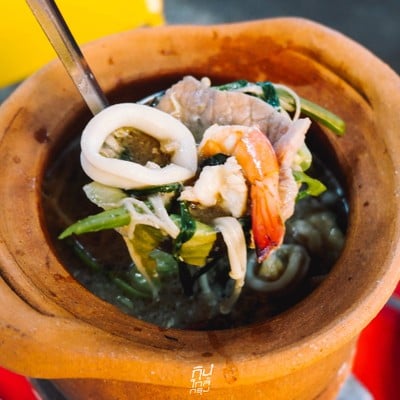 ส้มตำเจ๊แอนทองหล่อ อร่อยสุดคุ้ม 10 เมนู แค่แบงค์พันใบเดียววว