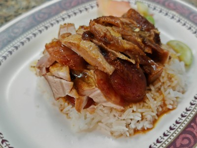 อาหาร หรือ เครื่องดื่ม