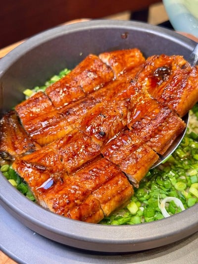 ข้าวอบปลาไหลย่าง