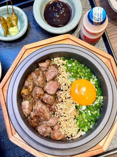ข้าวอบสเต็กเนื้อ