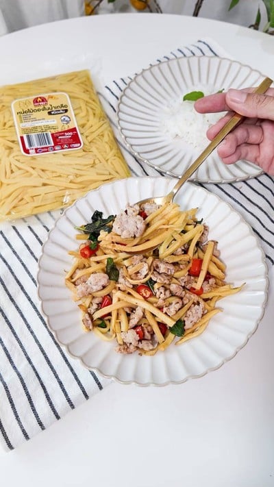 วิธีทำ วิธีการทำ “หน่อไม้ผัดกะเพรา” อร่อย และแสนง่าย วิธีทำ วิธีการทำ “หน่อไม้ผัดกะเพรา” อร่อย และแสนง่าย