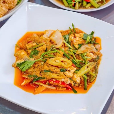 “ครัวเฮียบิ๊ก” ร้านข้าวต้มกุ๊ยเจ้าดังย่านศรีนครินทร์