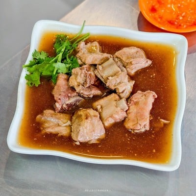“ครัวเฮียบิ๊ก” ร้านข้าวต้มกุ๊ยเจ้าดังย่านศรีนครินทร์