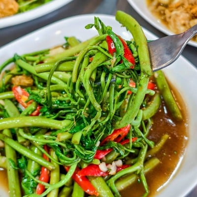 “ครัวเฮียบิ๊ก” ร้านข้าวต้มกุ๊ยเจ้าดังย่านศรีนครินทร์