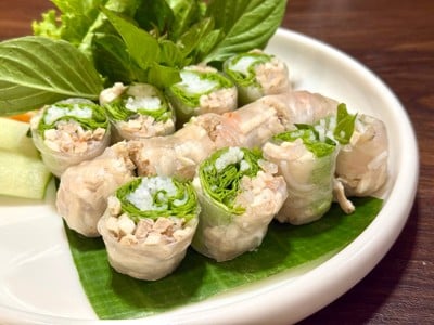 ปอเปี๊ยะสดเมืองเว้
