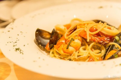 Lenzi Tuscan Kitchen