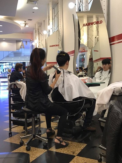 Hair World ฟิวเจอร์ปาร์ค รังสิต