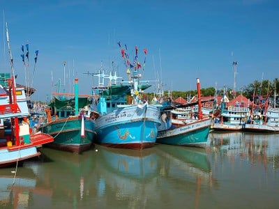 บรรยากาศ อ่าวบางตะบูน