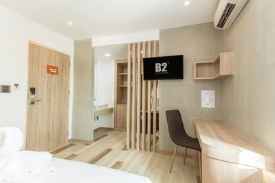 B2 Boutique & Budget