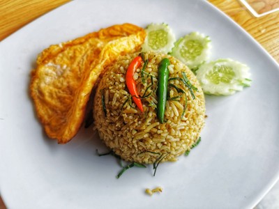 ข้าวผัดแกงไตปลา