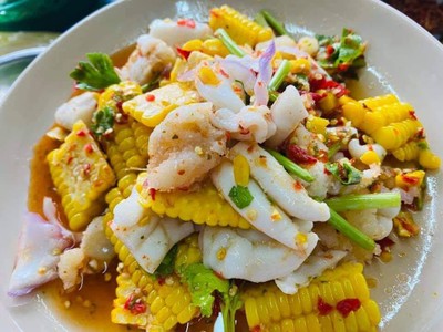 ยำไข่ปลาหมึก(มะม่วง)ข้าวโพดไม่มีคะ