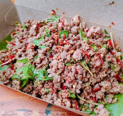 อาหาร หรือ เครื่องดื่ม