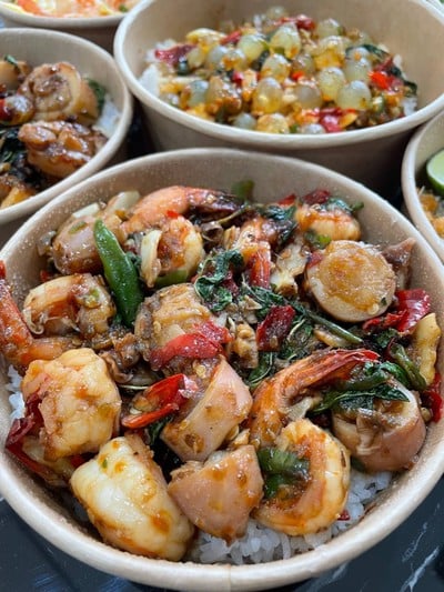 อาหาร หรือ เครื่องดื่ม