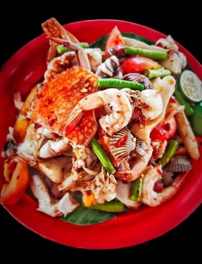 อาหาร หรือ เครื่องดื่ม
