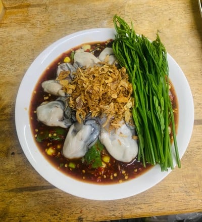 เมนูของร้าน ยำแซ่บ ในเมือง