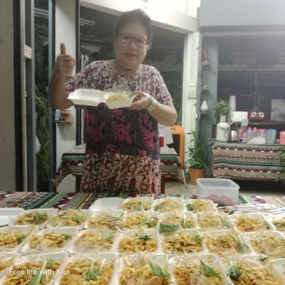 อาหาร หรือ เครื่องดื่ม