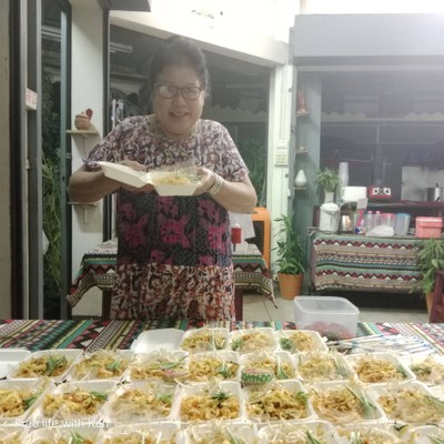 อาหาร หรือ เครื่องดื่ม