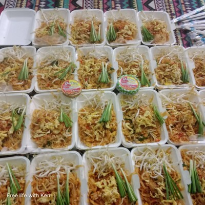 อาหาร หรือ เครื่องดื่ม