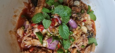 อาหาร หรือ เครื่องดื่ม