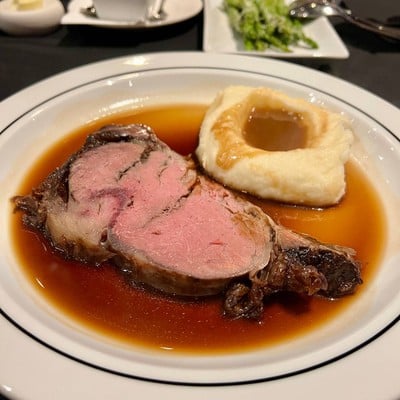 รีวิว Lawry’s The Prime Rib Bkk - The Bangkok Experience @ Lawry’s