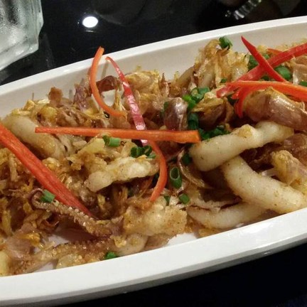 หมึกกระเทียม กระเทียมมมม