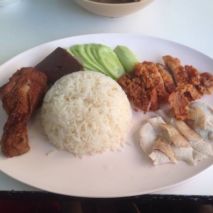 ข้าวมันไก่ 3 อย่าง