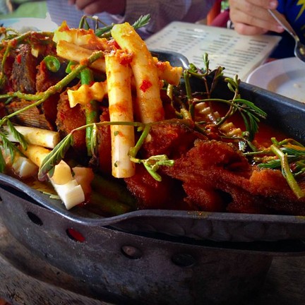 ครัวชายคลอง