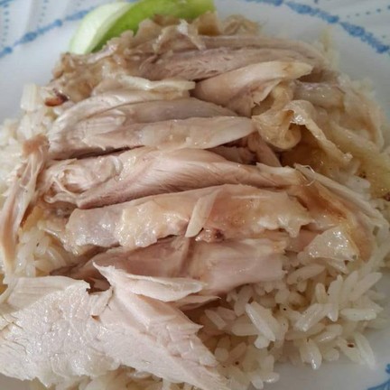 ข้าวมันไก่พิเศษ (50 บาท)