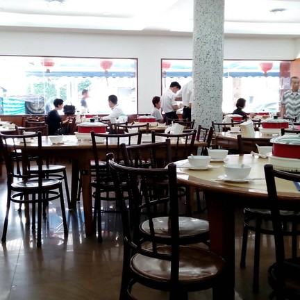 เรือนเพชรสุกี้ ถนนเพชรบุรีตัดใหม่