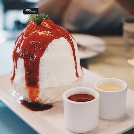 DeForrest café & bakery