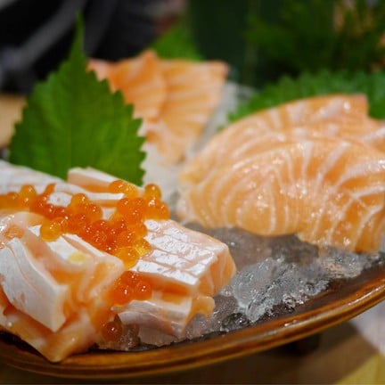 KUMA MOJO SUSHI อุดมสุข 49