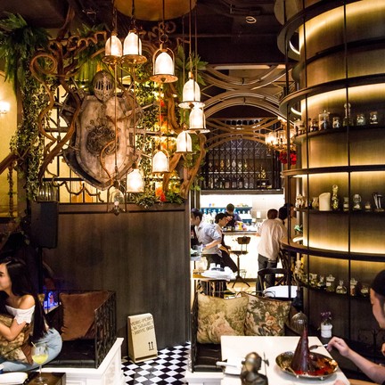 Mocking Tales เมส ทองหล่อ