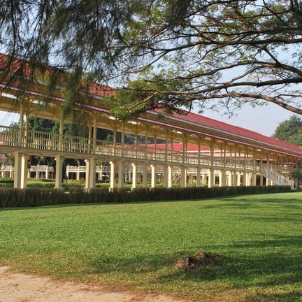 พระราชนิเวศน์มฤคทายวัน