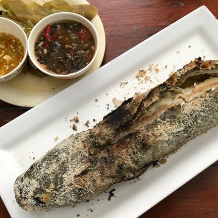 ไก่บ้านย่างเขาสวนกวางป๋านึก บางนา