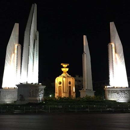 อนุสาวรีย์ประชาธิปไตย